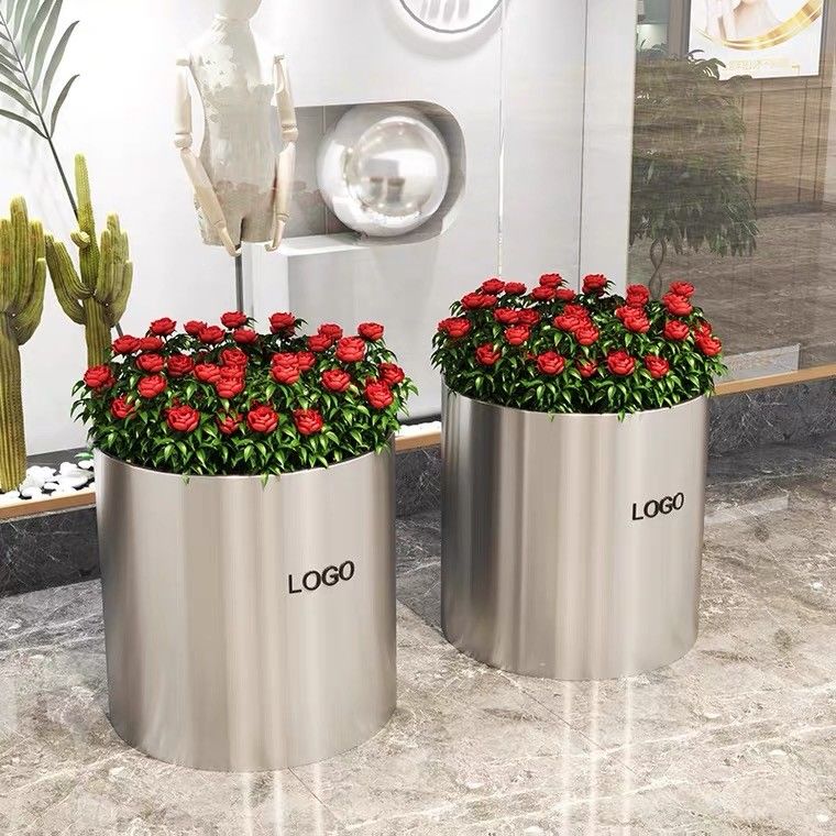 Indoor/Outdoor Flowerpot - Custom Shape for Your Home Decoration